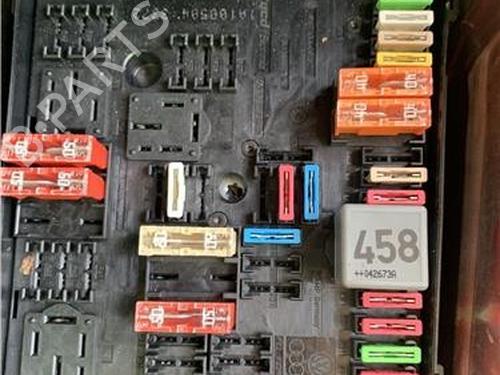 Fuse box SEAT ALTEA (5P1) 2.0 TDI 16V | BP33222484E1 - Image 9