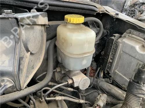 brake-master-cylinder-jeep-cherokee-kj-2001-2002-2003-2004-2005-2006-2007-2008-24313451 main image