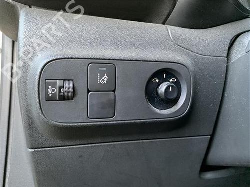 mirror-switch-citroen-c3-iii-sx-2016-33288042 main image