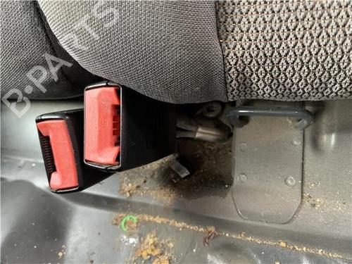 seat-buckle-seat-leon-1p1-2005-2006-2007-2008-2009-2010-2011-2012-2013-32417855 main image