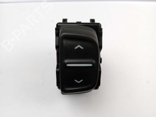 Used Right front window switch Right front window switch DACIA SANDERO II 1.2 (75 hp) 17718725 17718725