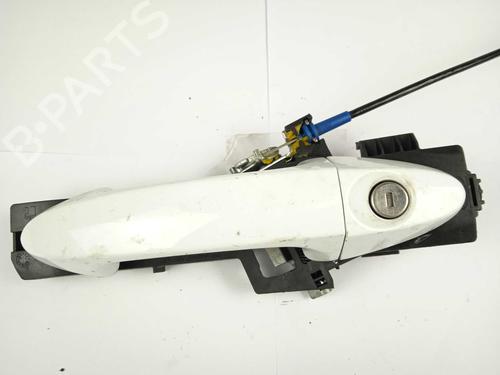 Used Front left exterior door handle Front left exterior door handle 17190204 17190204