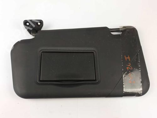 left-sun-visor-nissan-juke-f16_-2019-34055884 main image