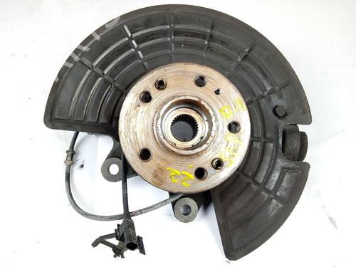 Used Left front steering knuckle Left front steering knuckle MERCEDES-BENZ M-CLASS (W163) ML 270 CDI (163.113) (163 hp) 10672636 10672636