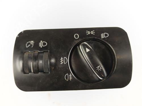 Used Headlight switch SEAT TOLEDO II (1M2) 1.9 TDI (90 hp) 29433099