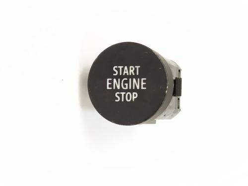 switch-renault-austral-2022-34634706 main image