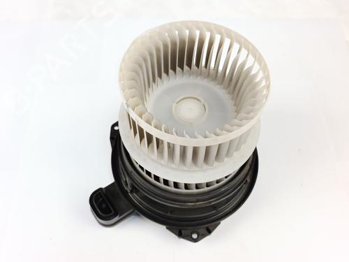 Used Heater blower motor Heater blower motor TOYOTA C-HR (_X1_) 1.8 Hybrid (ZYX10_, ZYX11_) (98 hp) 33977928 33977928