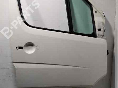Used Right front door VW CRAFTER 30-50 Van (2E_) 2.5 TDI (109 hp) 10179129