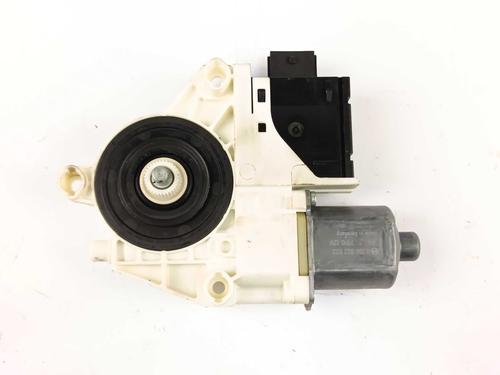 Used Right front window motor Right front window motor ALFA ROMEO GIULIA (952_) 2.2 D (952AEM250, 952AEA250) (150 hp) 31638942 31638942