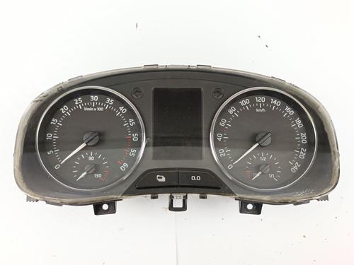 Used Instrument cluster SKODA RAPID (NH3, NK3, NK6) 1.6 TDI (105 hp) 31793231