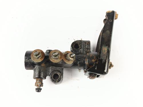 Used Brake master cylinder Brake master cylinder MITSUBISHI PAJERO SPORT I (K7_, K9_) 2.5 TD (K94W, K74T) (115 hp) 33121009 33121009