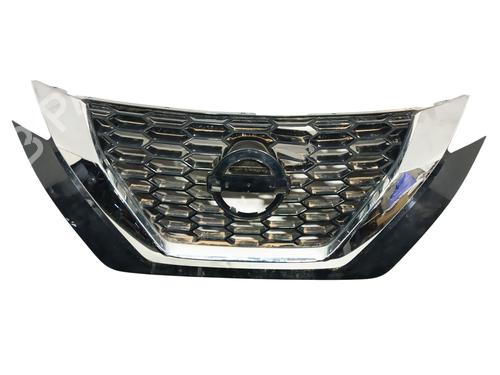 Grill NISSAN JUKE (F16_) 1.0 (114 hp) 30772853