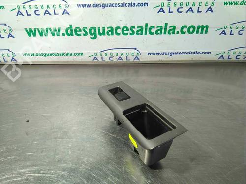 Used Right rear window switch Right rear window switch NISSAN NAVARA NP300 (D40) 2.5 dCi 4WD (144 hp) 9991328 9991328