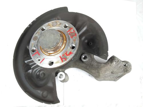 Used Left rear steering knuckle Left rear steering knuckle CUPRA FORMENTOR (KM7, KMP) 1.5 TSI (150 hp) 17643759 17643759