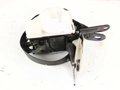 rear-right-seatbelt-toyota-land-cruiser-prado-_j15_-2009-27888453 main image