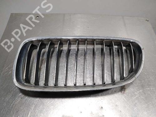 Używane Atrapa chłodnicy / Grill BMW 3 (E90) 330 d (245 hp) 14348601