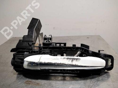 Used Front left exterior door handle MERCEDES-BENZ CLA (C118) [2019-2025]  10152169