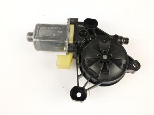 Right front window motor AUDI A3 (8V1, 8VK) 1.6 TDI | BP33802534E20 - Image 2