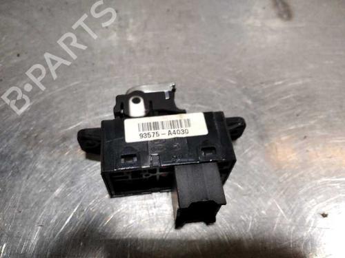 Right front window switch KIA CARENS IV 1.7 CRDi | BP9981706I26 - Image 3