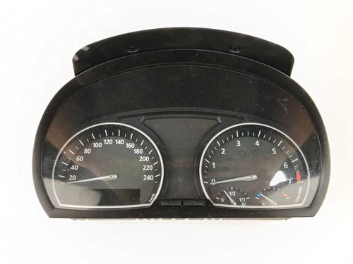 instrument-cluster-bmw-x3-e83-2003-2004-2005-2006-2007-2008-2009-2010-2011-39169197 main image