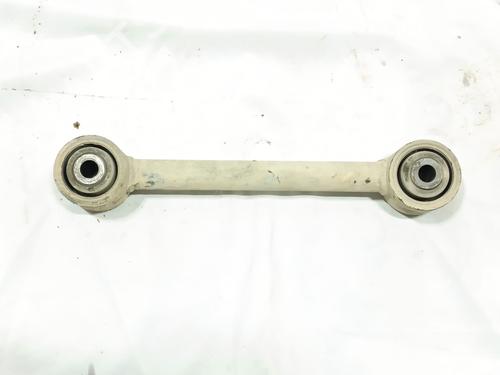 Venstre bagtil bærearm NISSAN TERRANO I (WD21) 2.7 TD 4WD (LBYD21) (99 hp) 31587620