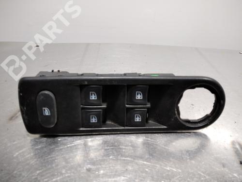 Used Left front window switch RENAULT CAPTUR I (J5_, H5_) 1.5 dCi 90 (J5N4, J5M5, J5MW, J5M6, J5AL, J5AJ) (90 hp) 10028342