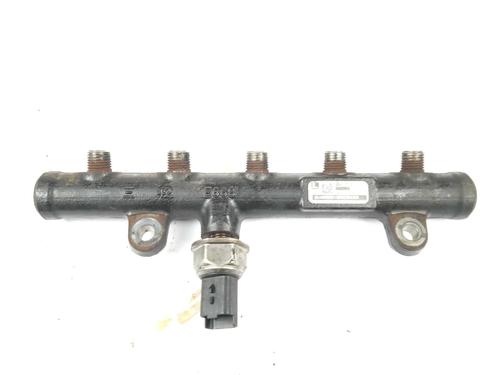 Used Injection rail Injection rail 17138571 17138571