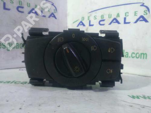 Used Headlight switch BMW 3 (E90) 330 d (231 hp) 10989785