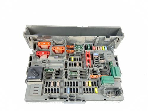 Used Fuse box BMW 1 (E87) 116 d (116 hp) 10177821
