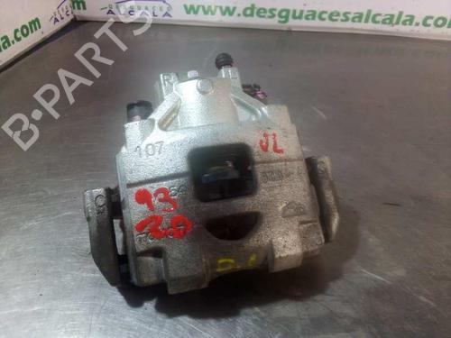 Used Right front brake caliper TOYOTA YARIS (_P13_) [2010-2020]  11564743