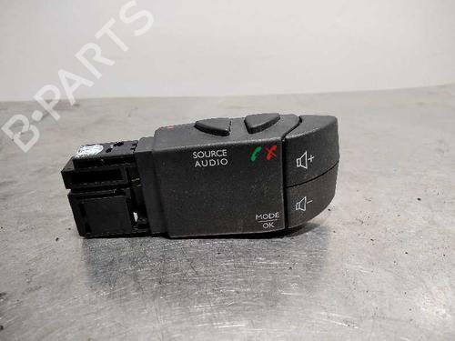 Used Steering wheel controls Steering wheel controls RENAULT CLIO IV (BH_) 1.6 RS Trophy (BHJ4, BHJ6) (220 hp) 10093248 10093248