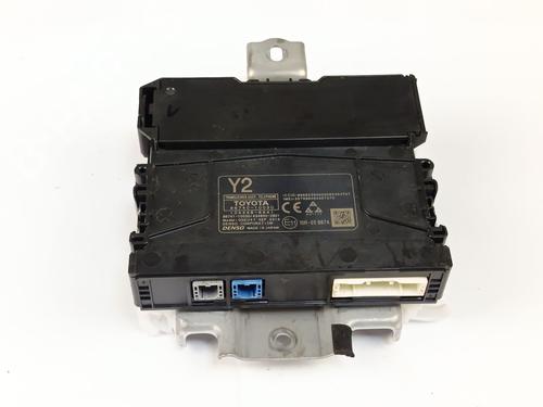 Used Electronic module Electronic module TOYOTA C-HR (_X1_) 1.8 Hybrid (ZYX10_, ZYX11_) (98 hp) 33977934 33977934