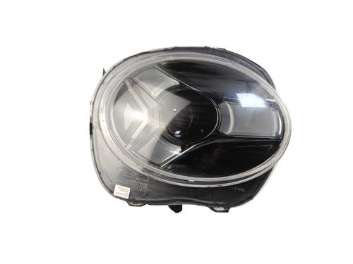 right-headlight-nissan-juke-f16_-2019-38748035 main image