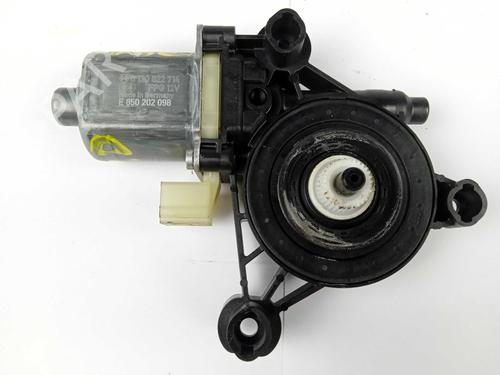 Used Right front window motor Right front window motor VW GOLF VIII (CD1, DA1) 2.0 TDI (116 hp) 13736582 13736582