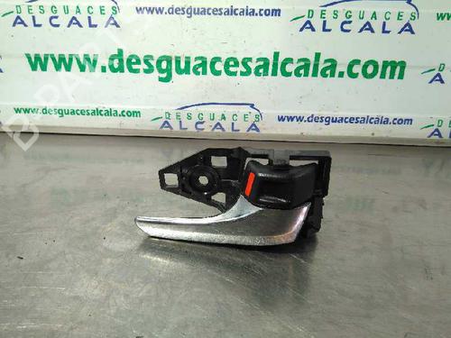 rear-right-interior-door-handle-toyota-rav-4-iv-_a4_-6920533111c0-2012-2013-2014-2015-2016-2017-2018-2019-9991514 main image