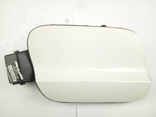 fuel-flap-vw-tiguan-ad1-ax1-20-tdi-4motion-5na809857a-2016-17072614 main image