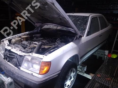 Used Parts MERCEDES-BENZ 190 (W201)    1069454