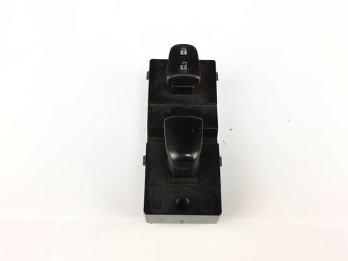 Used Right front window switch Right front window switch NISSAN JUKE (F15) 1.2 DIG-T (115 hp) 34138123 34138123