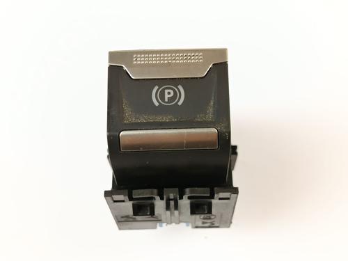 Used Switch PEUGEOT 2008 II (UD_, US_, UY_, UJ_, UR_, UC_) 1.2 PureTech 130 (USHNS, URHNS) (130 hp) 28481503