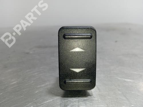 Used Right front window switch Right front window switch FORD MONDEO IV Turnier (BA7) 2.0 TDCi (140 hp) 10012665 10012665