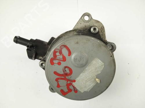 Used Vacuum pump Vacuum pump 15670131 15670131