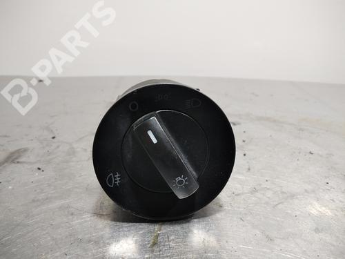 Used Headlight switch VW POLO (9N_, 9A_) 1.4 TDI (70 hp) 9982913