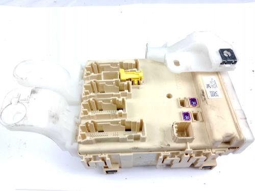 Used Fuse box Fuse box 17914892 17914892