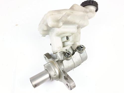 Used Brake master cylinder CITROËN C5 AIRCROSS (A_) 1.2 PureTech 130 (ARHNSJ) (131 hp) 29709288