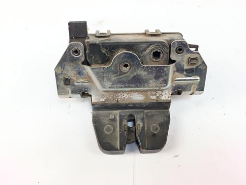 Used Tailgate lock OPEL ASTRA H (A04) 1.9 CDTI (L48) (150 hp) 32517152