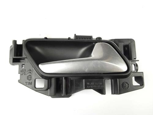 Used Rear right interior door handle Rear right interior door handle 16935296 16935296