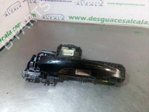 Used Front left exterior door handle Front left exterior door handle 10751835 10751835