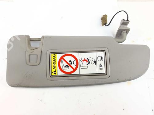 right-sun-visor-alfa-romeo-giulia-952_-2015-31639009 main image