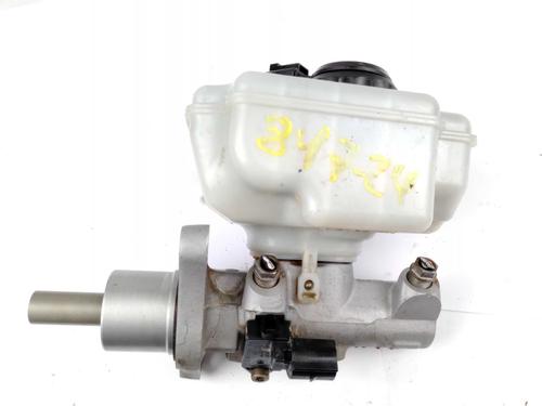 brake-master-cylinder-skoda-yeti-5l-2009-2010-2011-2012-2013-2014-2015-2016-2017-29355675 main image