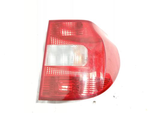 Right taillight SKODA YETI (5L) 2.0 TDI 5L0945112